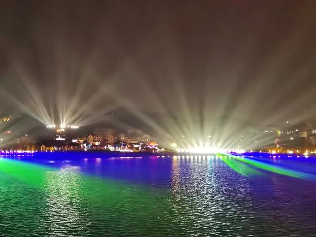 广济桥灯光秀 潮州的历史与浪漫