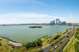 夏意渐浓 园区奏响文化“强音”图片