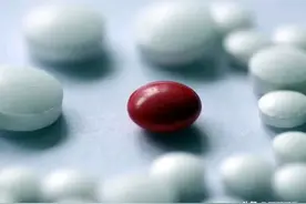 你们听说过“试药人”吗？一天5000包吃住！这简直就是在“玩命”图片