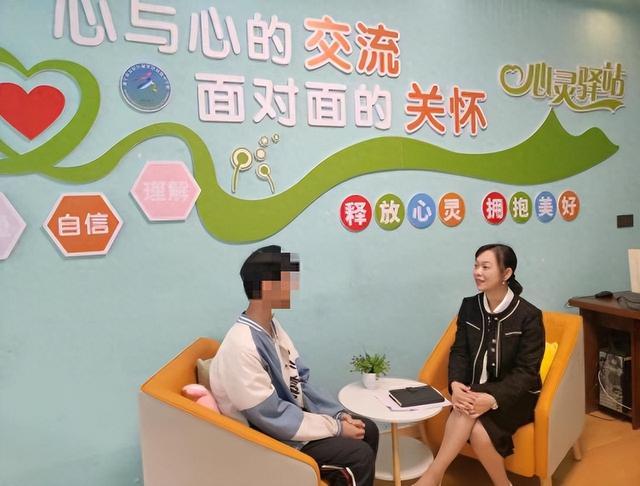 神经科学家新发现：情绪并非洪水猛兽，实为大脑主动构建