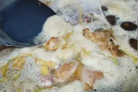 煮肉的浮沫，是脏东西还是精华，很多人没搞明白，难怪肉吃着不香图片