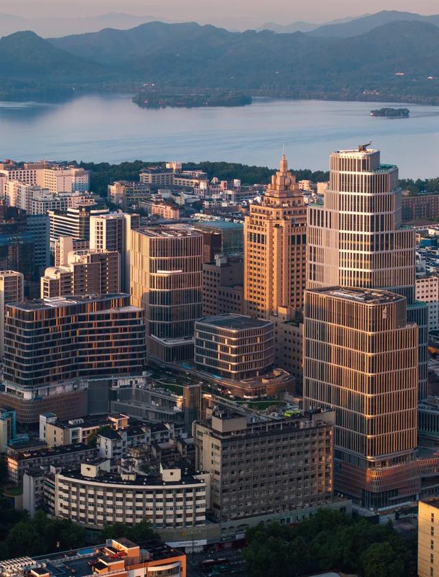 杭州人厉害了！比“银泰”更好的商场，在杭州出现了