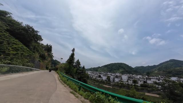 皖浙摩旅二人转——万二篇