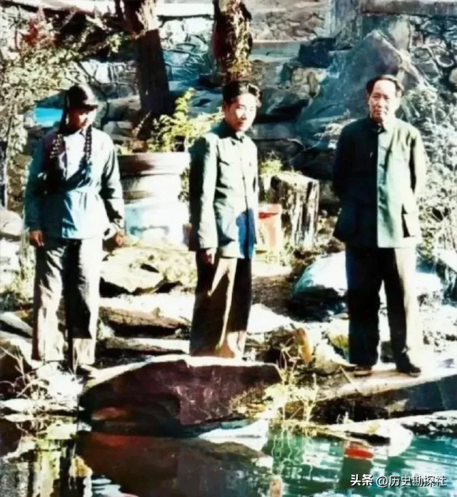 刘思齐有多美？1949年的一张留影	，那年她19岁气质非凡！