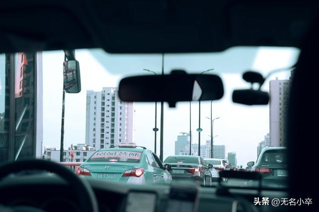 国庆假期旅游，为什么我们明明知道会堵，但还是会选择出发？