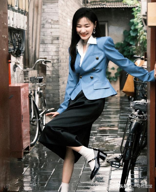 陪玩陪睡只是冰山一角，继王晶曝潜规则后，王家卫又被曝 唐嫣遭殃