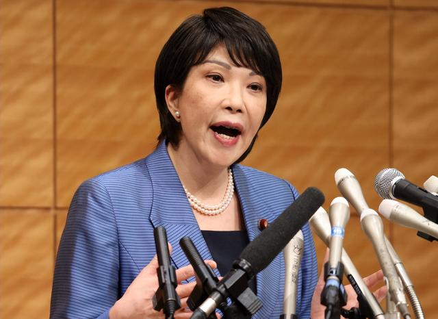 局势愈发严峻了，日本的战争准备全面铺开？高市早苗政府通知中国2个不变	，却急扩军到GDP2%