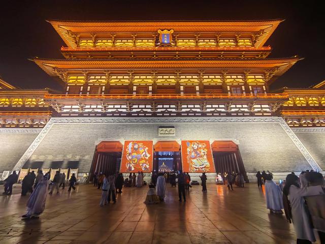 雨中寻洛邑：一座古城的千年回响