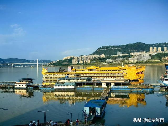 双城辉映:北京与上海的独特魅力,姚洋先居北京后定居上海太厉害