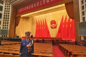 义无反顾跳河救人的他，还有一个身份……图片