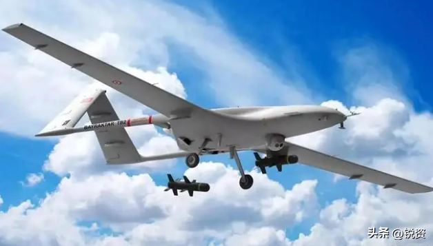 印度砸钱狂搞AI武器！边境冲突立大功，追上美军无人机还要多久？
