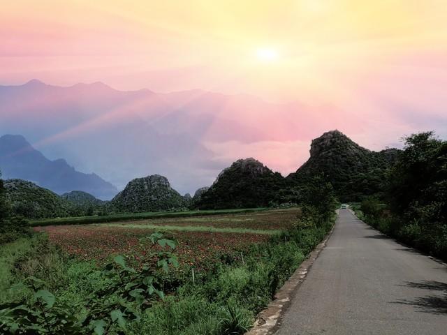 人到中年，最怕的不是失败，是忽然看清自己