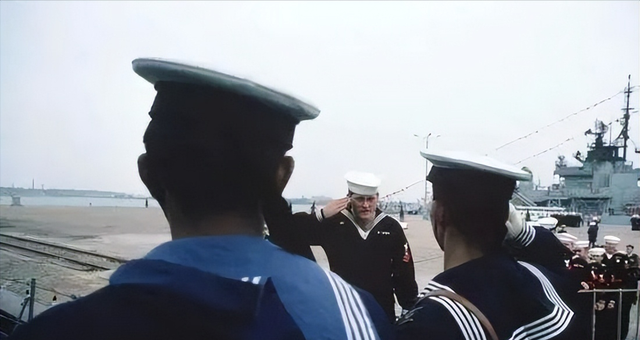 首次访华就不尊重我国？中国当场撤走仪仗队：摆正态度再来吧！