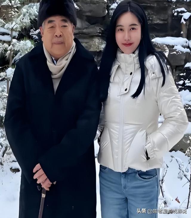 牡丹花下死！这一次“纵欲过度”的范曾，终于尝到了老夫少妻的苦
