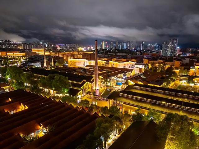 从乌镇神话到千镇一面，古镇旅游，黄金时代为何终结？