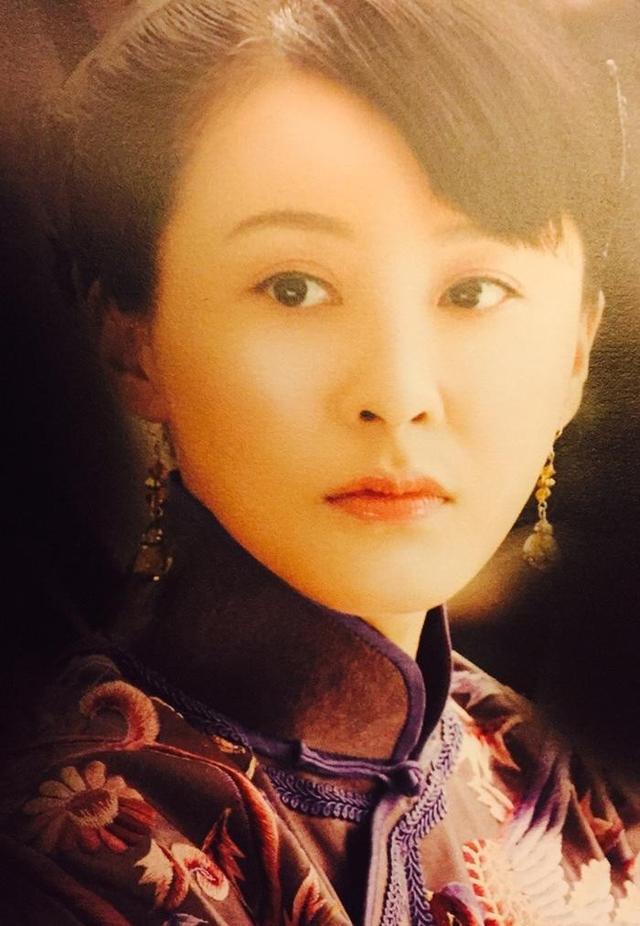 演员徐露：嫌丈夫丑不生孩子，丈夫给她245万，生下女儿后怎样了