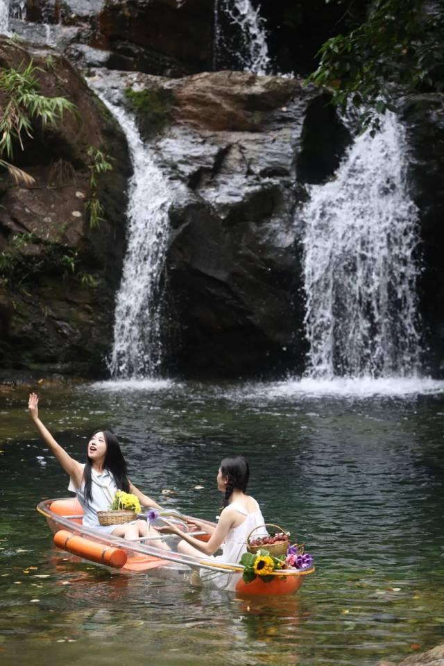都市热浪求生？鼎湖山21℃天然空调已开机！速领攻略→
