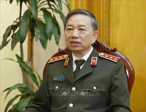 越南与中国杠上了？中国前脚定下9月3阅兵，越南后脚就定9月2！