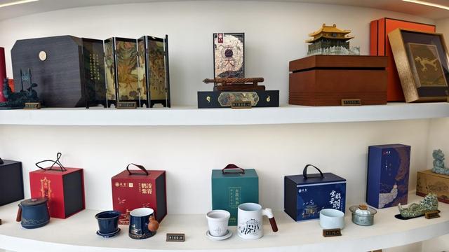 聚焦盛会筹备|武当国际文化旅游创意活动文创作品展布展完成500余件匠心之作将集中展出