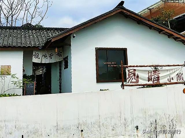 成都龙泉山被冷落的徒步线路，视野超级惊艳，地铁公交车可达！