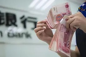 存折、银行卡、存单哪个更安全？存折可以在自动取款机上取钱吗？图片