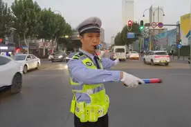 大别山深处的一家人，在武汉光谷马拉松赛场上团聚图片