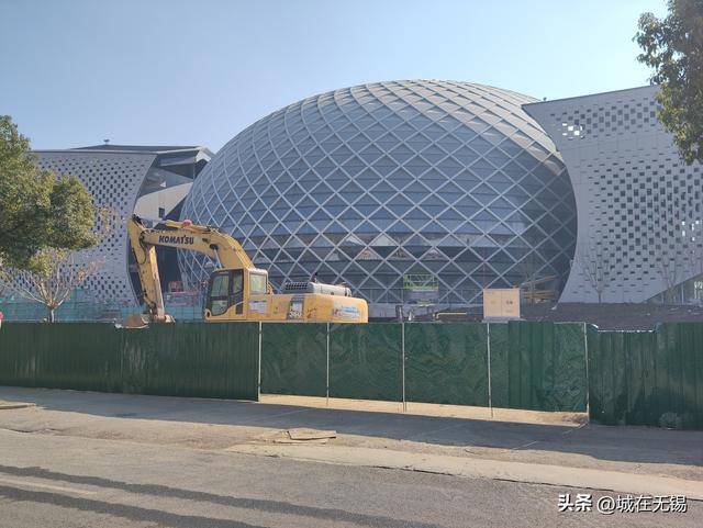 赶工热火朝天的无锡太湖湾音乐厅