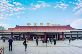 拱北口岸停车场收费一天多少钱，拱北口岸哪里停车比较便宜图片