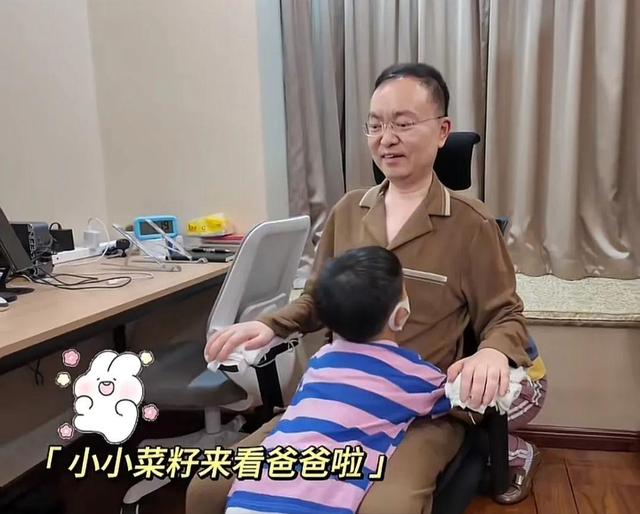 十亿能换来一命？47岁蔡磊与渐冻症抗争6年后，近况大不一样！