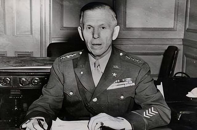 蒋介石晚年曾痛骂：我丢掉大陆怪不得别人	，罪魁祸首就是这二人