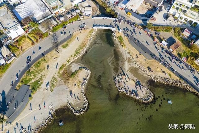 在洱海边感受“S”形的蜿蜒，无意间便按下了生活的暂停键