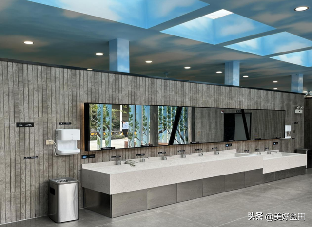 听说有人为了盐田的公厕，专门安排了一场旅行？