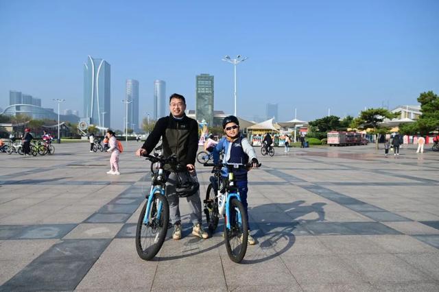 今天，骑遇日照，出发！他们共赴最美秋日！