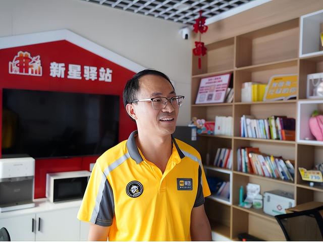 文化导师基层行 | 《张记新闻小课堂》走进红谷滩区广源南社区