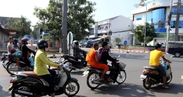 亚洲最穷国，落后中国30年，女性却惊人开放？很多土豪都想去定居
