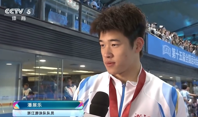 孙杨不再隐瞒！公开回应是否退役，自称很遗憾，印证了潘展乐的话