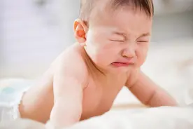 宝宝放屁又多又臭？别慌！新手爸妈必看的“屁事”指南！图片