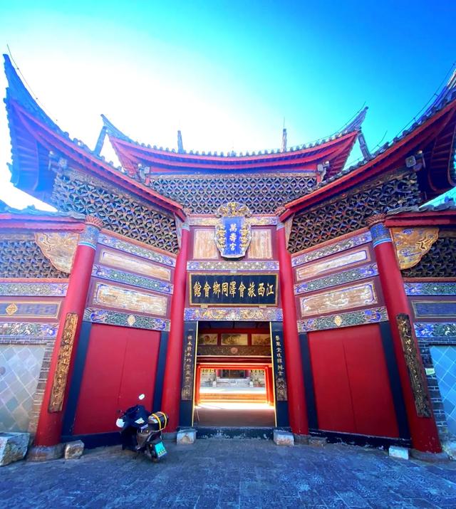 一个贫困大县5年内98位学子考入清华北大！还有亚洲第一 世界第一