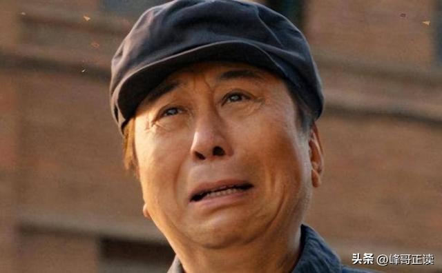 冯巩：与姐姐在大哥家过中秋节，父母不在了，兄弟姐妹感情依旧