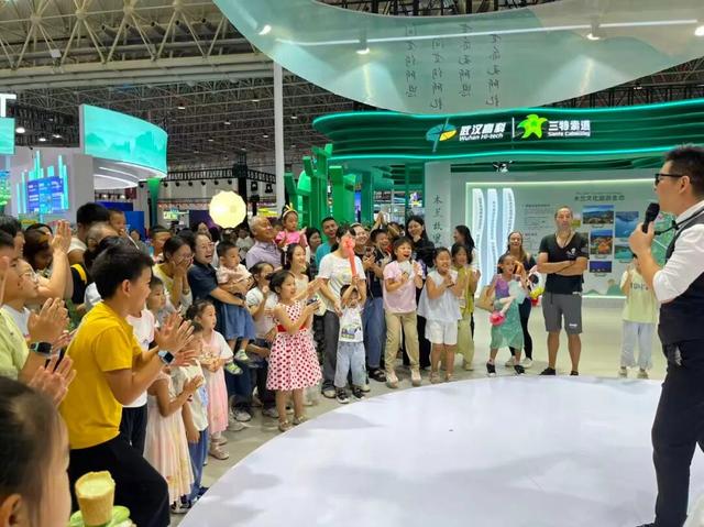 火到紧急加票！今天TA依旧人…从…众…