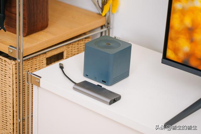 一机双用新选择：迷你主机+全闪NAS的零刻Me mini