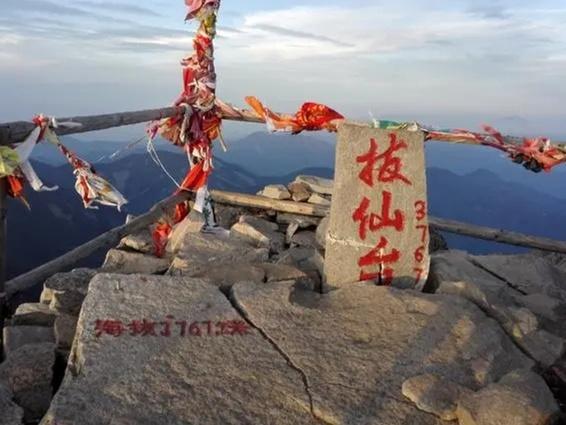 去爬秦岭太白山，才知道拔仙台早已封闭禁行，都是鳌太线惹的祸？
