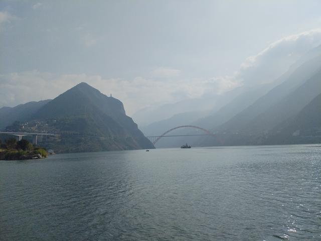 鄂渝行第三天：小红船.瞿塘峡.巫山.神女天路