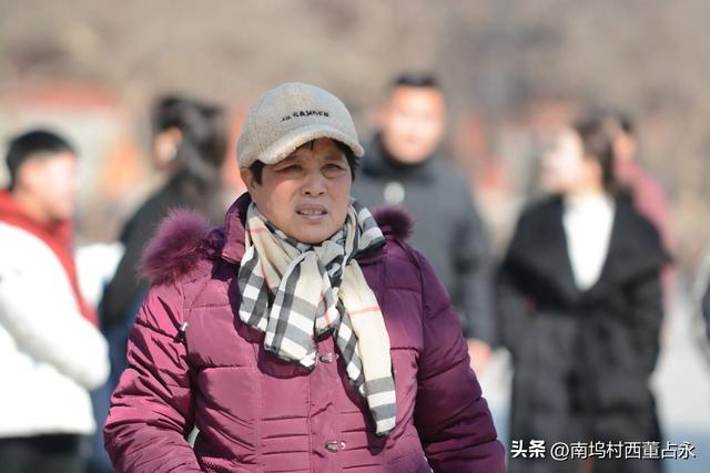 老子故里河南周口鹿邑县明道宫找妈糊，看见一座奇怪的塔，真丑！