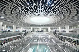 深圳地铁突发故障，网友：地铁堵车了？图片