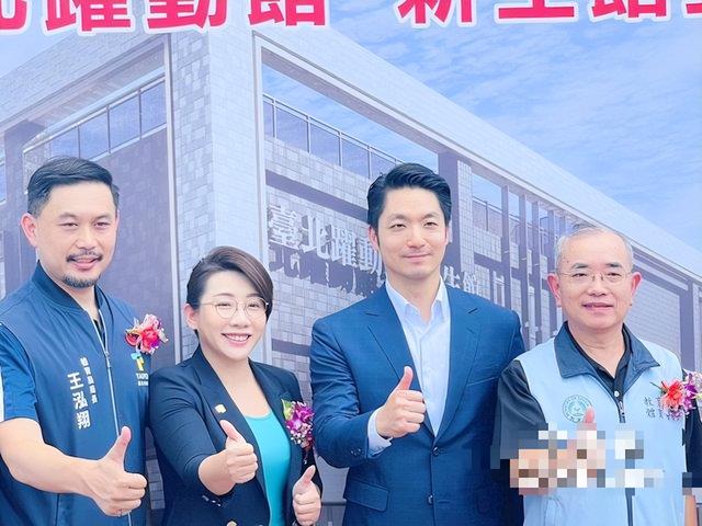 蒋万安再次亮明立场，坚持反对两岸统一，郑丽文也让大陆寒心了