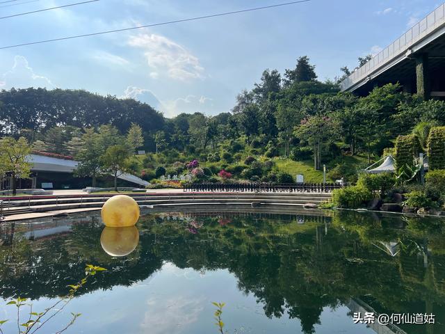 节日里的白云山