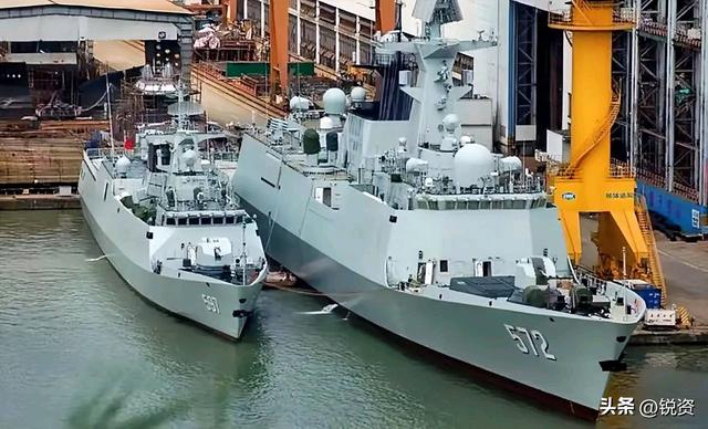 中国精锐编队逼近澳大利亚？万吨战舰护航！实力展现中方底气