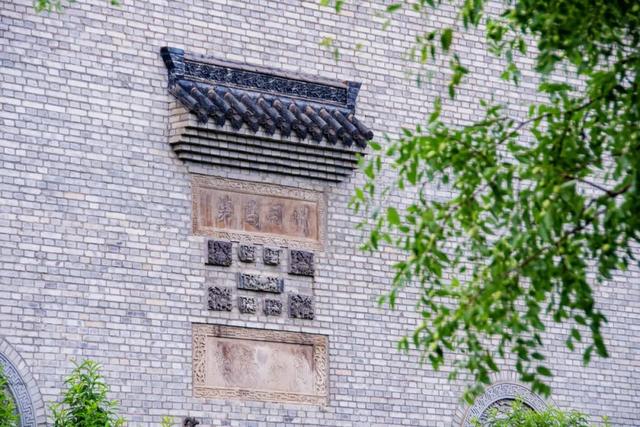 在临洮卧龙湾水镇，听一场秋天的雨~