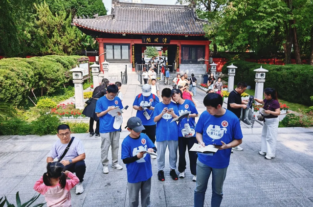 包公园变身探案现场：国庆“剧本游”引爆景区客流和时长双增长